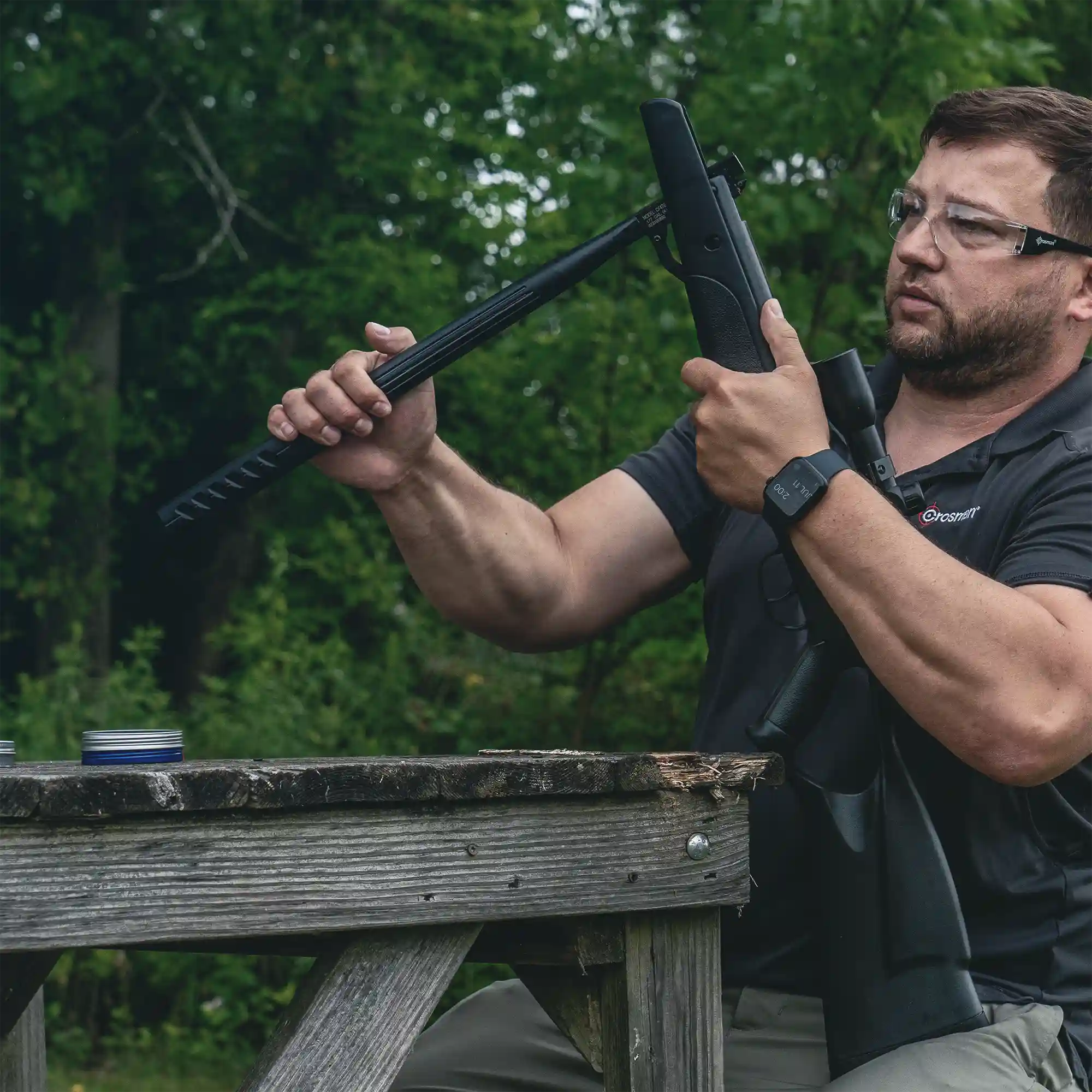 CF47SXS CF42SXS - Crosman F4 Break Barrel Air Rifle_Lifestyle 4